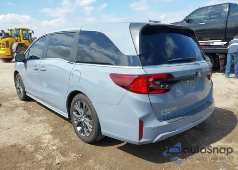 2025 Honda Odyssey Touring z USA, uszkodzony, nr VIN 5FNRL6H82SB002011